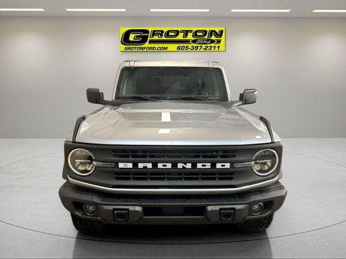 Used 2024 Ford Bronco Black Diamond image 3
