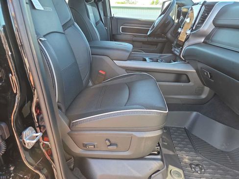 New 2026 RAM 3500 Laramie AWD/4WD image 22