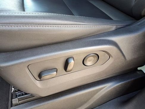 Used 2025 Chevrolet Tahoe LT image 15