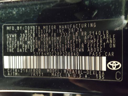 Used 2024 Toyota Corolla LE FWD image 33