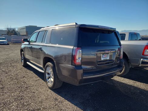 Used 2015 GMC Yukon XL SLT w/ Open Road Package image 3