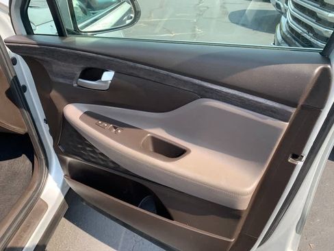 Used 2019 Hyundai Santa Fe SEL AWD/4WD image 14
