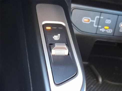 Certified 2025 Kia Sorento EX w/ EX Panoramic Sunroof Package image 11