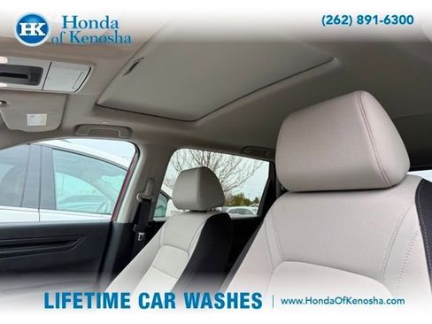 Used 2025 Honda CR-V EX image 6