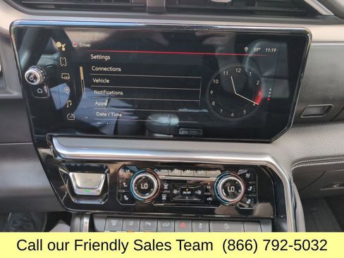Used 2024 GMC Sierra 2500 Denali w/ Denali Reserve Package AWD/4WD image 22
