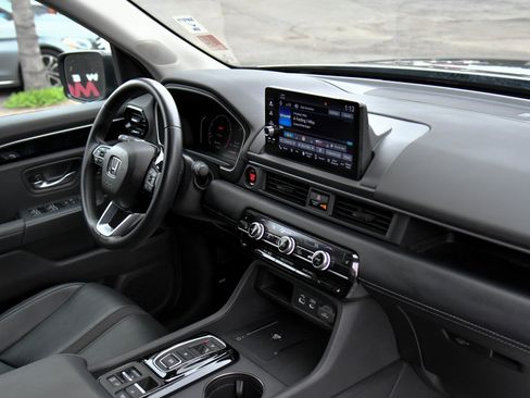 Used 2025 Honda Pilot EX-L image 50