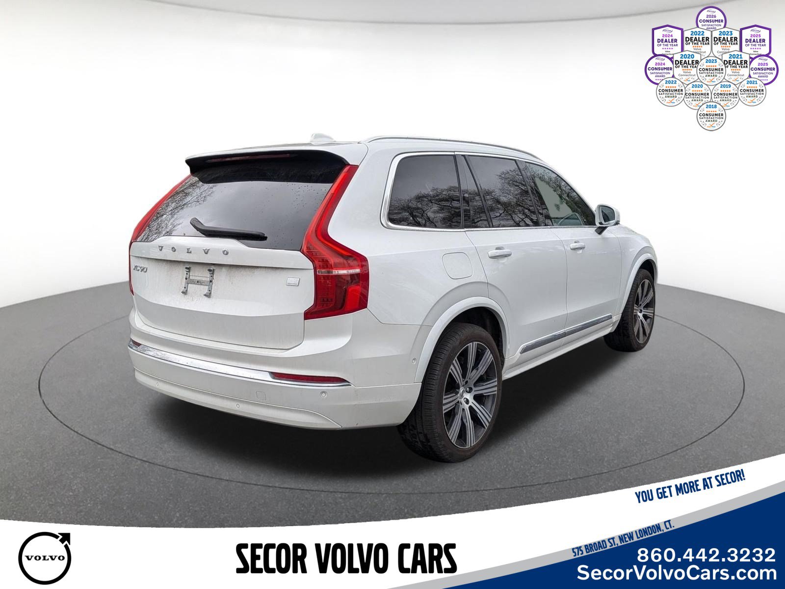 Certified 2024 Volvo XC90 T8 Ultimate AWD/4WD image 5