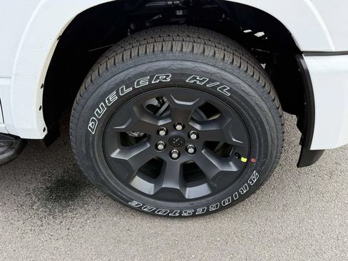 New 2026 RAM 1500 Big Horn AWD/4WD image 11