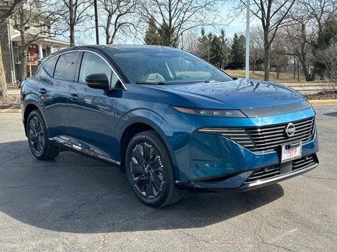 Certified 2025 Nissan Murano Platinum w/ Cargo Package image 3