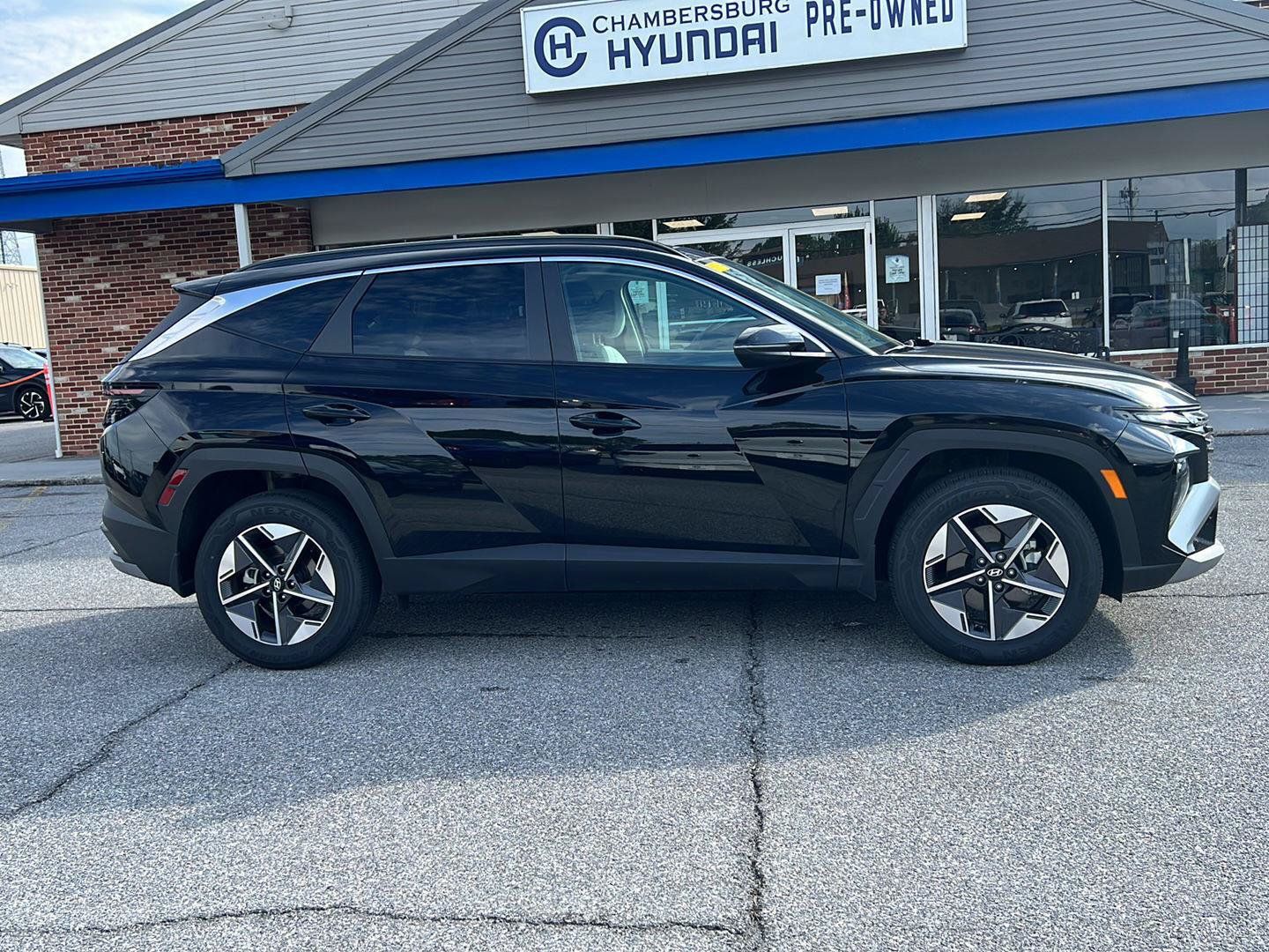 Certified 2025 Hyundai Tucson SEL AWD/4WD image 6