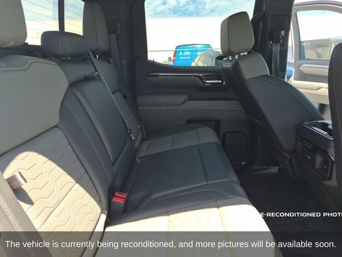 Used 2024 Chevrolet Silverado 1500 ZR2 AWD/4WD image 13