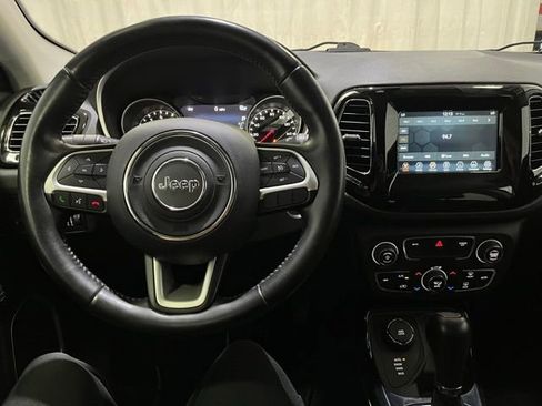 Used 2019 Jeep Compass Latitude AWD/4WD image 19