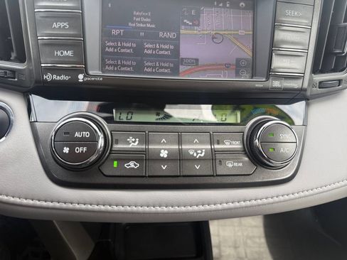 Used 2014 Toyota RAV4 Limited w/ Technology Package AWD/4WD image 21