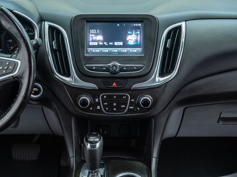 Used 2018 Chevrolet Equinox LT AWD/4WD image 23