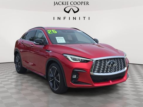 Certified 2025 INFINITI QX55 Essential AWD/4WD image 3