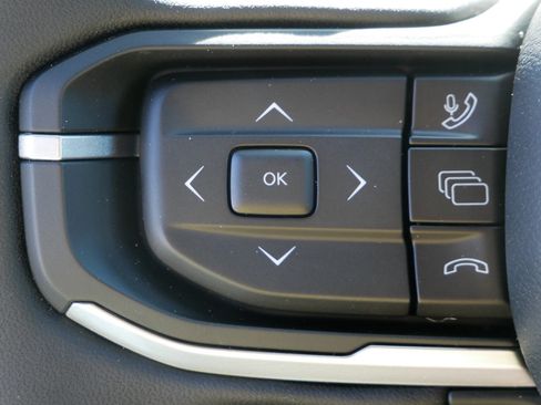 New 2026 Jeep Cherokee Overland w/ Trailer Tow Group image 15