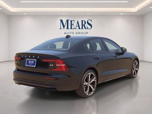 Used 2023 Volvo S60 B5 Core w/ Climate Package FWD image 6