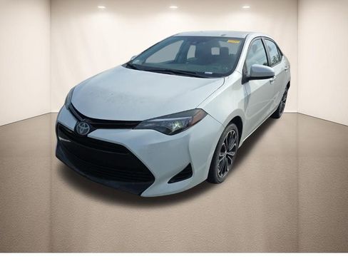 Used 2017 Toyota Corolla LE image 11