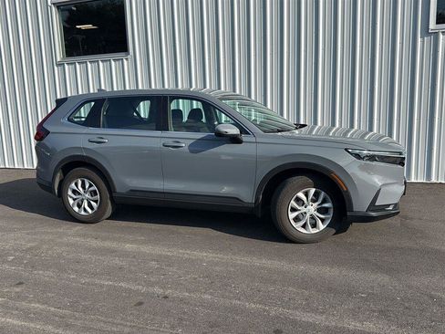 Used 2024 Honda CR-V LX image 9