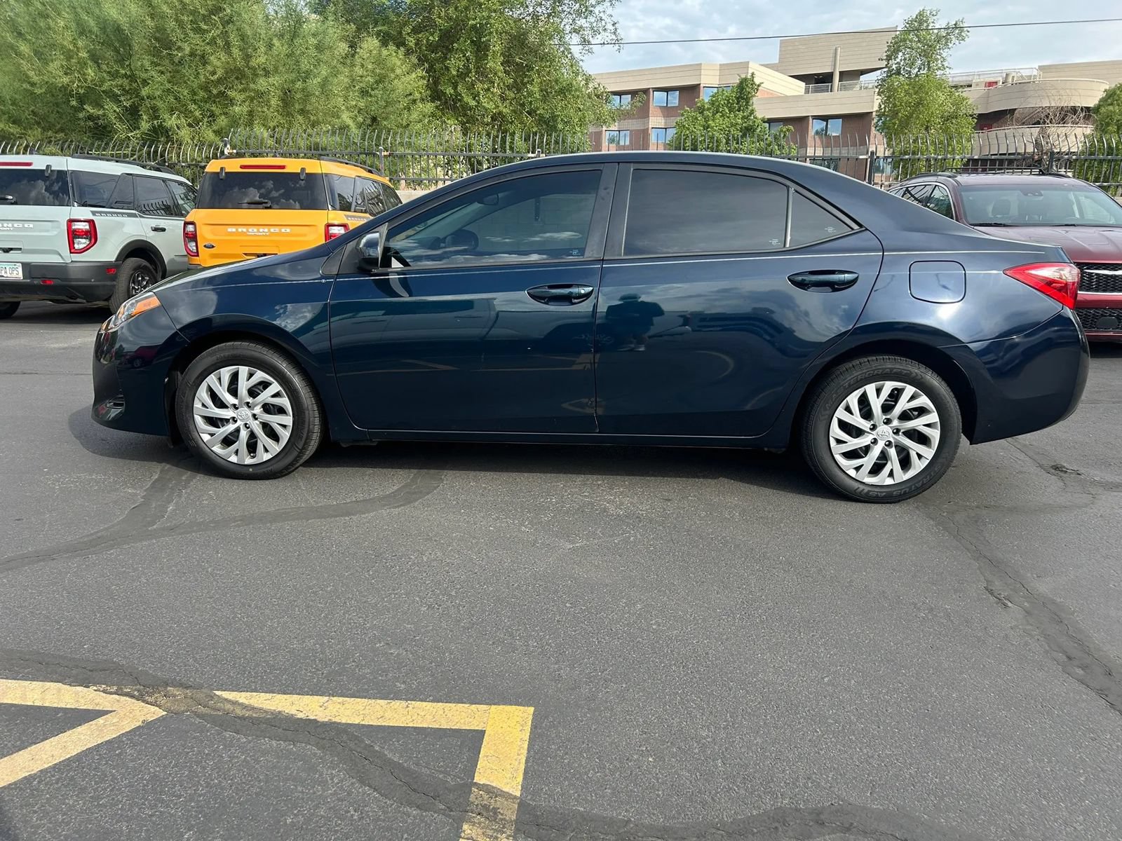 Used 2019 Toyota Corolla LE FWD image 8
