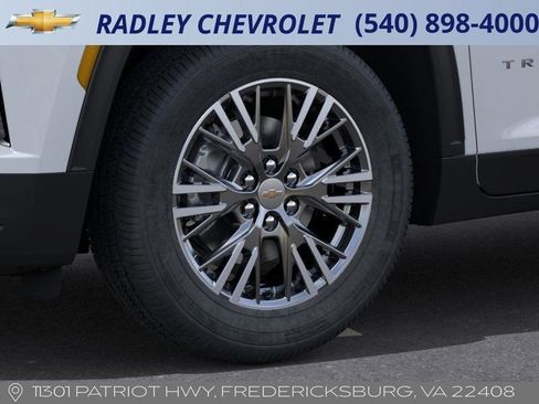 New 2026 Chevrolet Traverse LT w/ Driver Confidence Package image 9