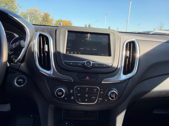 Used 2019 Chevrolet Equinox LT FWD image 16