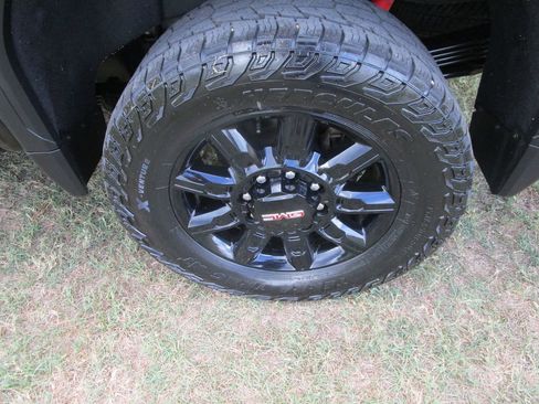 Used 2024 GMC Sierra 2500 AT4 w/ AT4 Premium Plus Package image 14