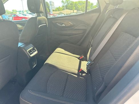 Used 2021 GMC Terrain SLE w/ Driver Convenience Package FWD image 17