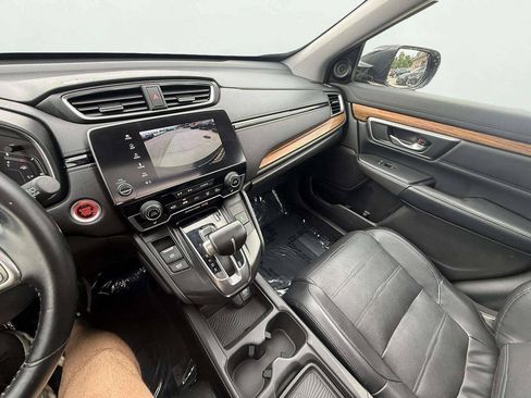 Used 2018 Honda CR-V Touring image 19