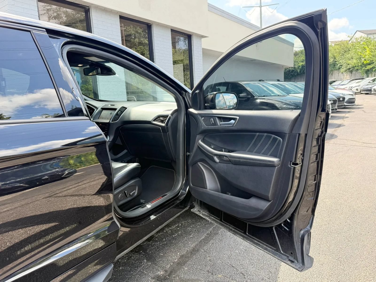 Used 2019 Ford Edge ST w/ Convenience Package AWD/4WD image 19