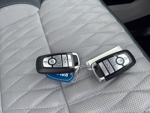 Used 2023 Ford F450 Limited w/ FX4 Off-Road Package image 9