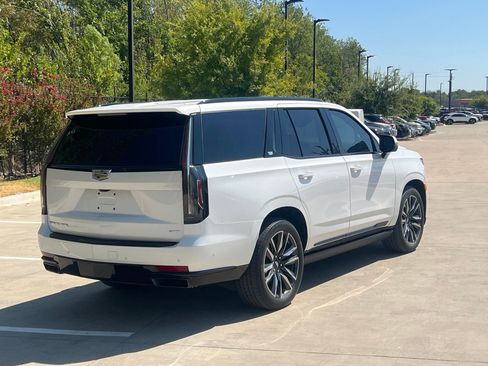 Used 2024 Cadillac Escalade Sport Platinum AWD/4WD image 11