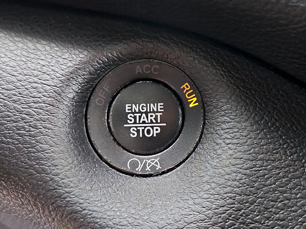 Used 2021 Jeep Cherokee Limited AWD/4WD image 26