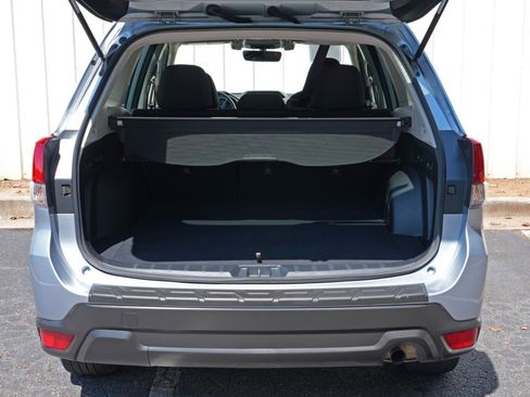 Used 2020 Subaru Forester Premium AWD/4WD image 9