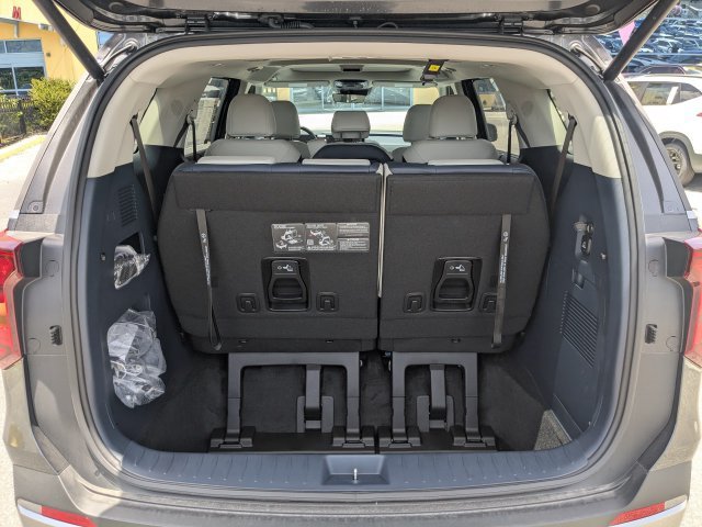 New 2026 Kia Carnival SX FWD image 13