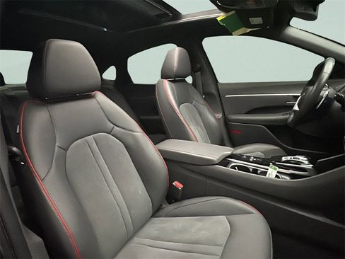 Used 2022 Hyundai Sonata SEL Plus w/ Cargo Package image 11