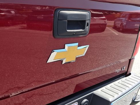 Used 2018 Chevrolet Silverado 1500 LT w/ All Star Edition AWD/4WD image 30
