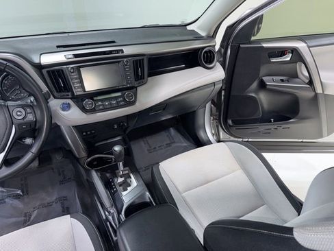 Used 2017 Toyota RAV4 XLE w/ Convenience Package image 23