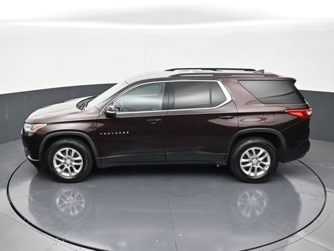 Used 2021 Chevrolet Traverse LT FWD image 13