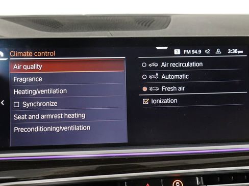 Used 2020 BMW X7 xDrive40i w/ Cold Weather Package AWD/4WD image 40
