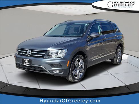 Used 2020 Volkswagen Tiguan SEL image 1