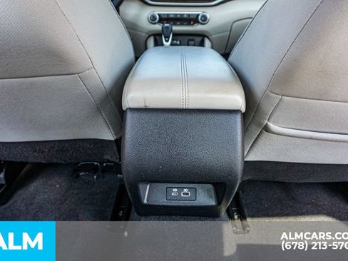 Used 2025 Nissan Altima 2.5 SV FWD image 30
