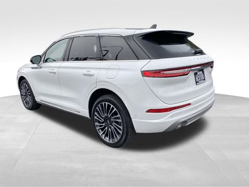 Used 2021 Lincoln Corsair Reserve w/ Equipment Group 201A image 8