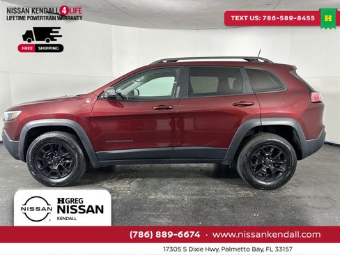 Used 2020 Jeep Cherokee Trailhawk w/ Cold Weather Group image 7