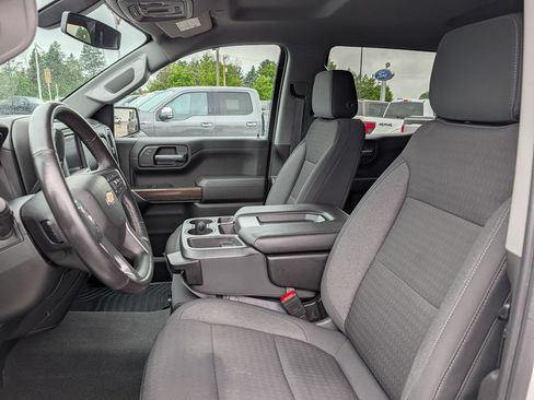 Used 2021 Chevrolet Silverado 1500 LT w/ Convenience Package II AWD/4WD image 9