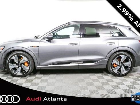 Certified 2023 Audi e-tron Premium Plus w/ Premium Plus Package image 33