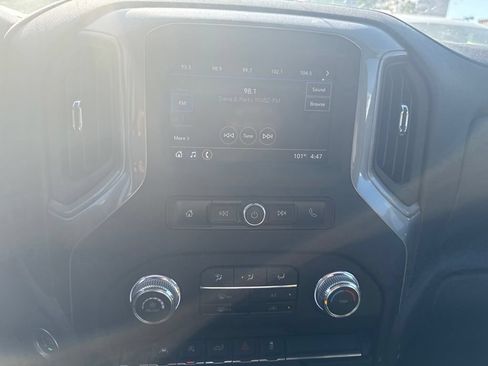 Used 2022 GMC Sierra 1500 Pro w/ Pro Value Package AWD/4WD image 3