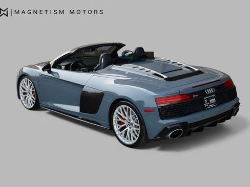 Used 2020 Audi R8 V10 w/ Carbon Exterior Package AWD/4WD image 9