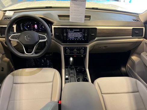 Certified 2023 Volkswagen Atlas SE FWD image 19