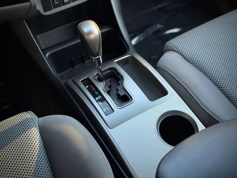 Used 2015 Toyota Tacoma TRD Pro w/ TRD Off-Road Package image 17